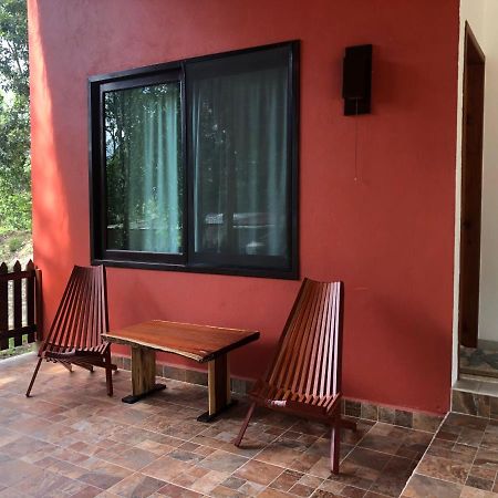 Hotel "Casa Las Lolas" Xpujil Esterno foto