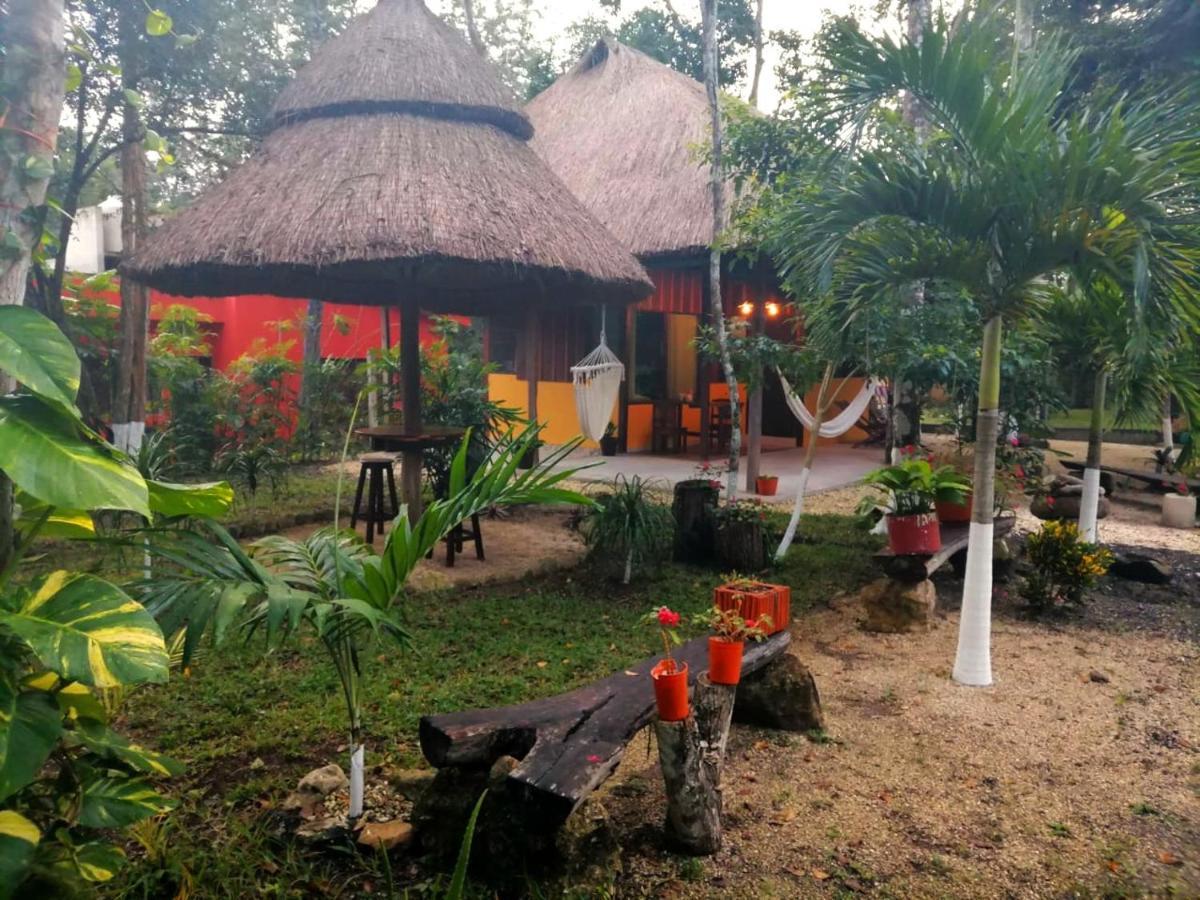 Hotel "Casa Las Lolas" Xpujil Esterno foto