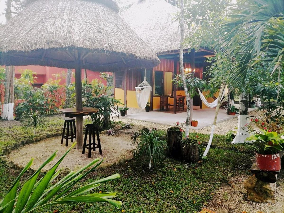 Hotel "Casa Las Lolas" Xpujil Esterno foto