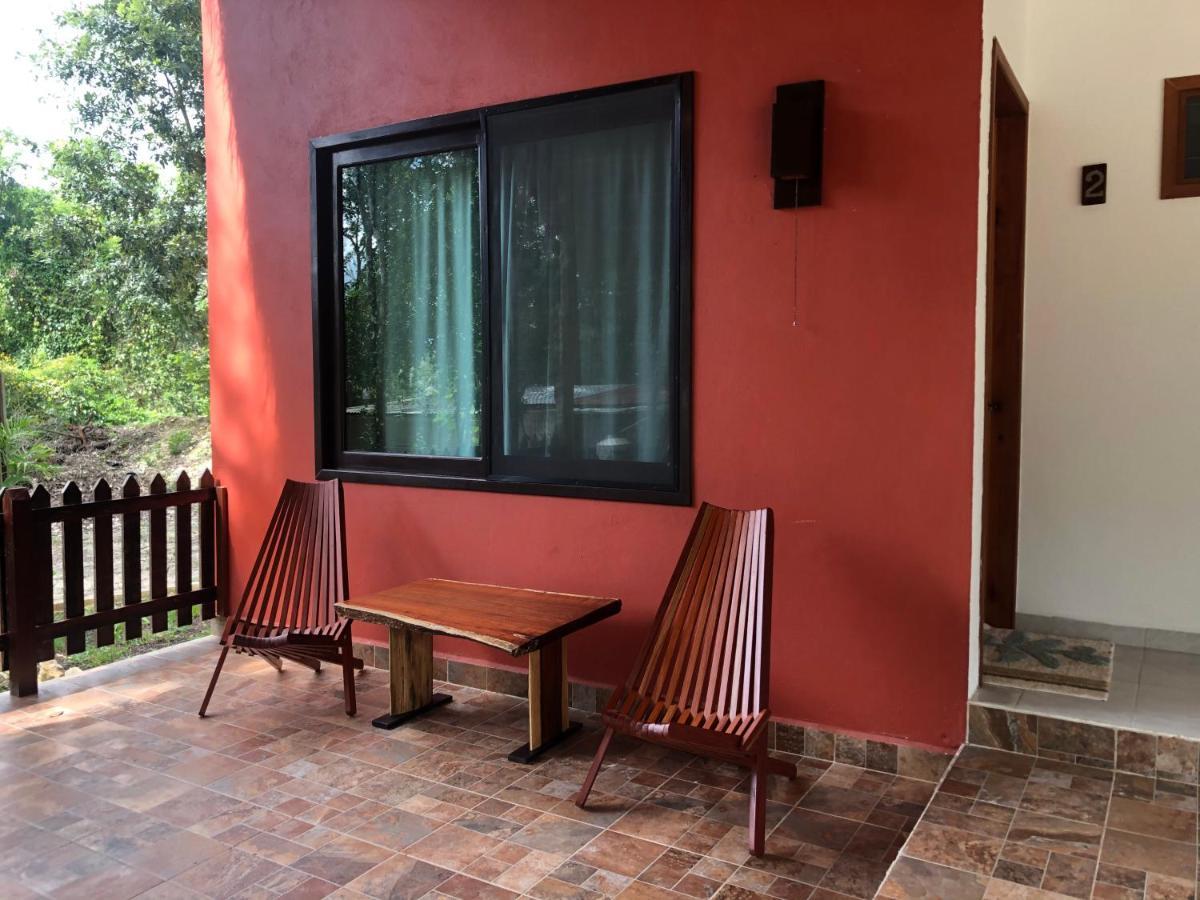 Hotel "Casa Las Lolas" Xpujil Esterno foto